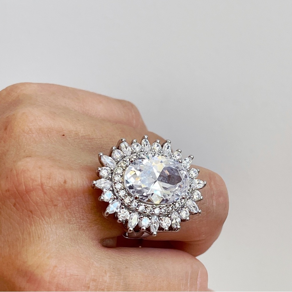 White Gold Plated Large Oval CZ Cocktail Ring Statement Ring 8.5 NEW